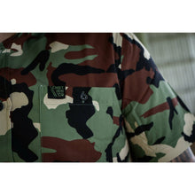 Load image into Gallery viewer, LIGHT WEIGHT BUTTON UP SHORT SLEEVE