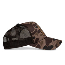 Load image into Gallery viewer, US Flag Leather Patch SnapBack Hat