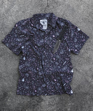 Load image into Gallery viewer, Paisley Button-up