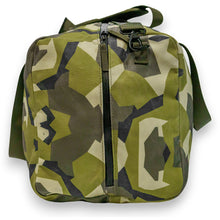 Load image into Gallery viewer, Waterproof XL 57.5L Waxed Duffle Bag
