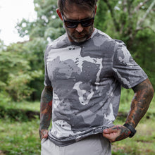 Load image into Gallery viewer, Men's Outdoor UPF40 Performance T-Shirt