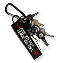 Load image into Gallery viewer, Flight Tag Keychains