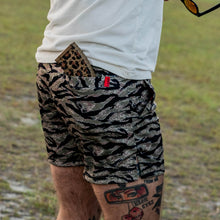 Load image into Gallery viewer, Men's Hooch Mesh Shorts | 5"